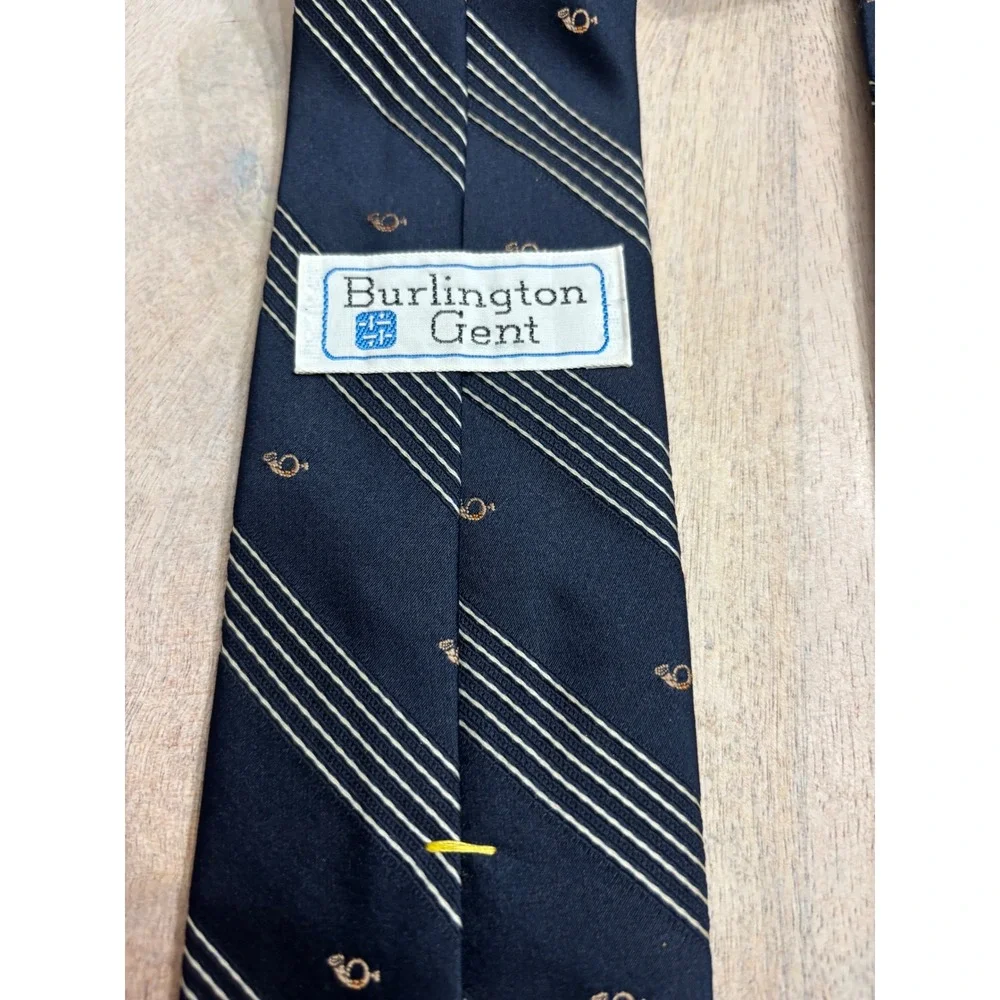 Burlington Gent Mens Navy Blue Striped Crest Pattern Polyester Necktie